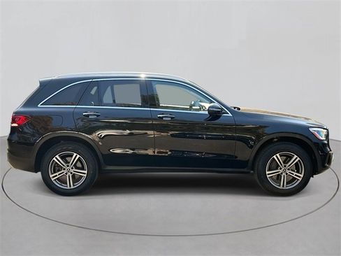 Certified 2022 Mercedes-Benz GLC 300 4MATIC image 5