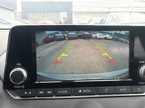 New 2025 Nissan Sentra S image 18