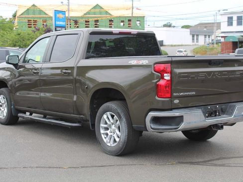 Used 2023 Chevrolet Silverado 1500 LT AWD/4WD image 3
