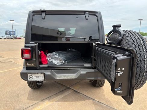 New 2026 Jeep Wrangler Unlimited Sport AWD/4WD image 17
