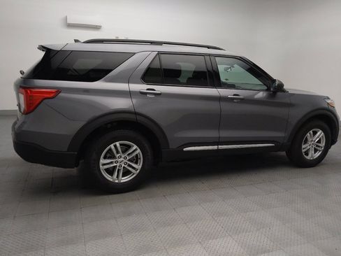 Used 2021 Ford Explorer XLT w/ Equipment Group 202A image 10