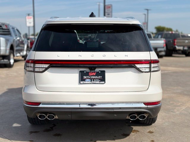 Used 2025 Lincoln Aviator Reserve w/ Equipment Group 201A AWD/4WD image 7