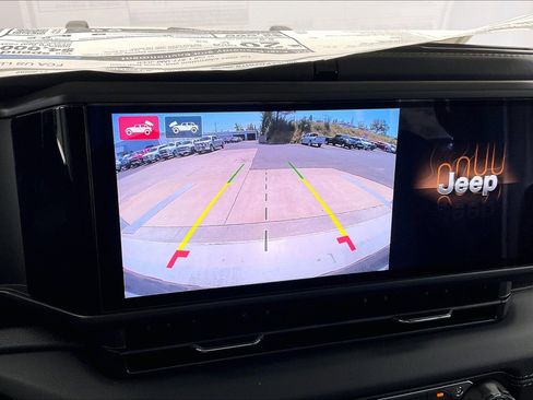 New 2026 Jeep Wrangler Unlimited Rubicon w/ Technology Group AWD/4WD image 13