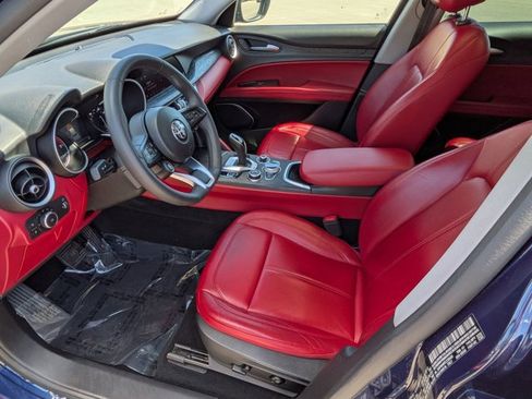 Used 2020 Alfa Romeo Stelvio Sprint w/ Nero Edizione image 16