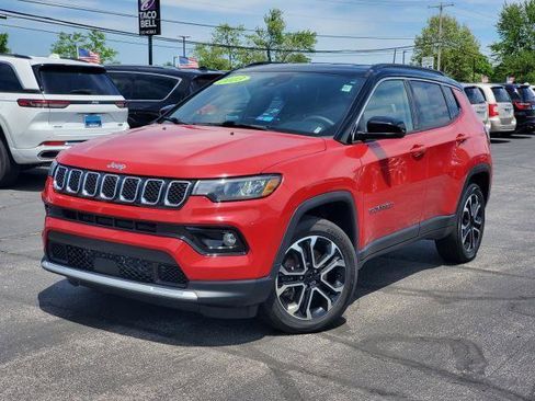 Used 2023 Jeep Compass Limited AWD/4WD image 1
