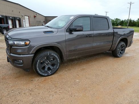 New 2026 RAM 1500 Big Horn w/ Night Edition AWD/4WD image 8