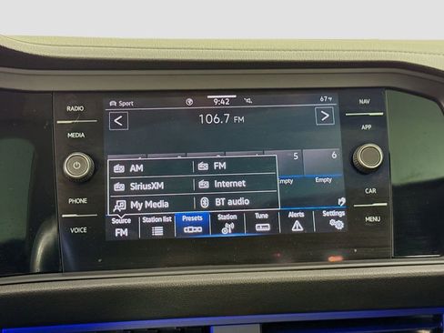 Used 2021 Volkswagen Jetta SEL Premium image 36