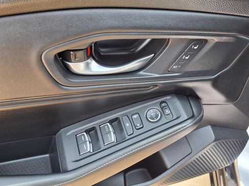 Used 2025 Honda Accord Sport image 23