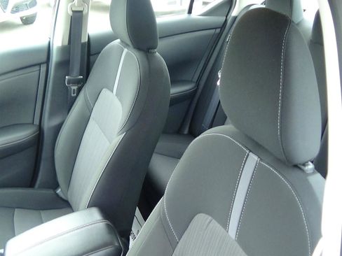 Used 2025 Nissan Sentra SV FWD image 17