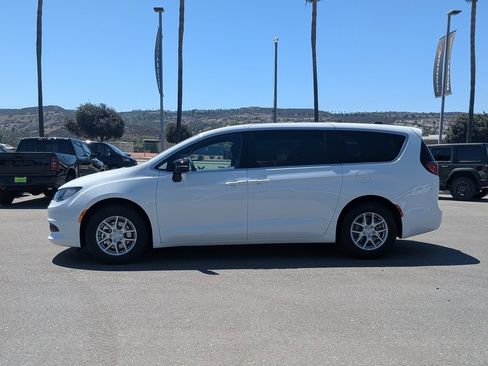 New 2026 Chrysler Voyager LX image 2