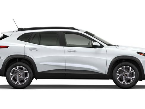 New 2026 Chevrolet Trax LT w/ LT Convenience Package image 3