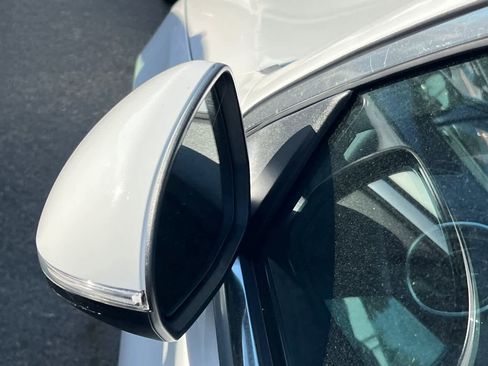 Used 2024 Mercedes-Benz C 300 Sedan image 8