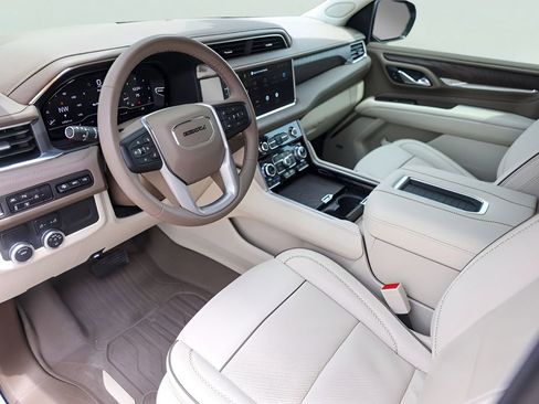 Used 2023 GMC Yukon Denali RWD image 13