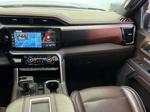 Used 2022 GMC Sierra 1500 Denali AWD/4WD image 29