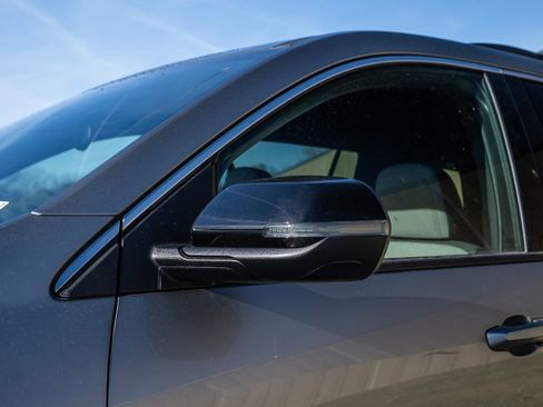 New 2026 Chevrolet Traverse LT image 9