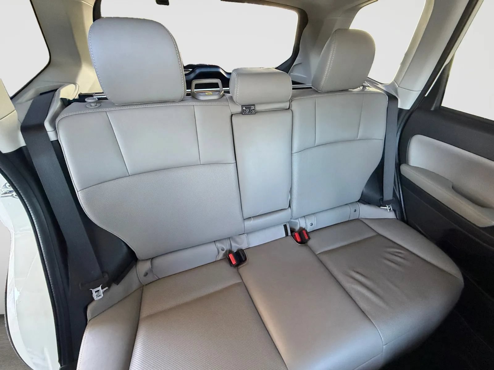 Used 2016 Subaru Forester 2.5i Touring w/ Eyesight & Navigation System AWD/4WD image 18