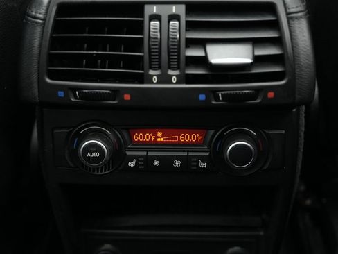 Used 2011 BMW X5 M image 38
