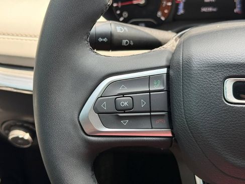 Used 2023 Jeep Compass Limited AWD/4WD image 30