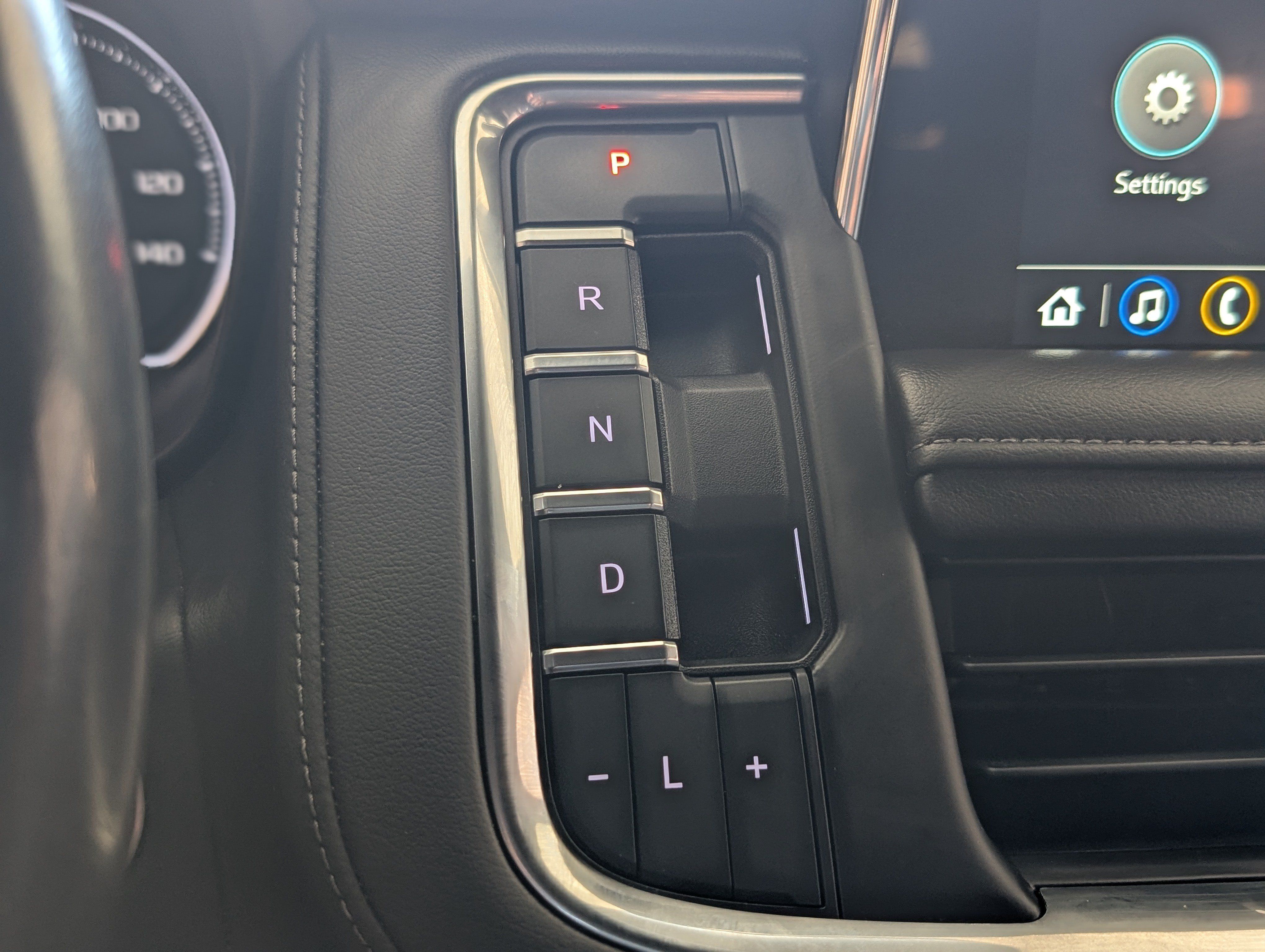 Used 2021 Chevrolet Tahoe LS AWD/4WD image 34