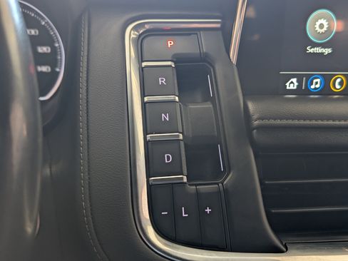 Used 2021 Chevrolet Tahoe LS AWD/4WD image 34