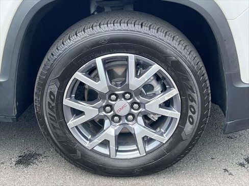 Used 2022 GMC Acadia SLT AWD/4WD image 7