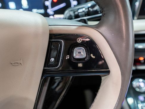 Used 2020 Lincoln Corsair Reserve w/ Equipment Group 201A image 28