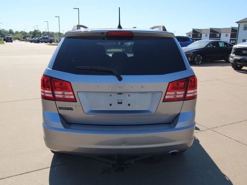 Used 2018 Dodge Journey SE FWD image 14