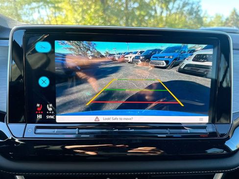 New 2026 Volkswagen Atlas Cross Sport SE image 39