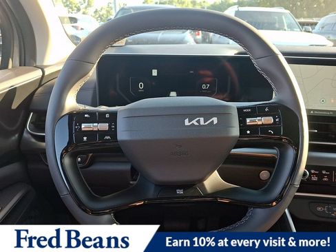 New 2027 Kia Carnival SX FWD image 20