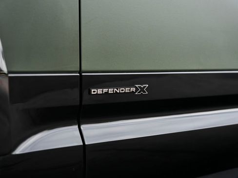 Used 2023 Land Rover Defender 110 X AWD/4WD image 12