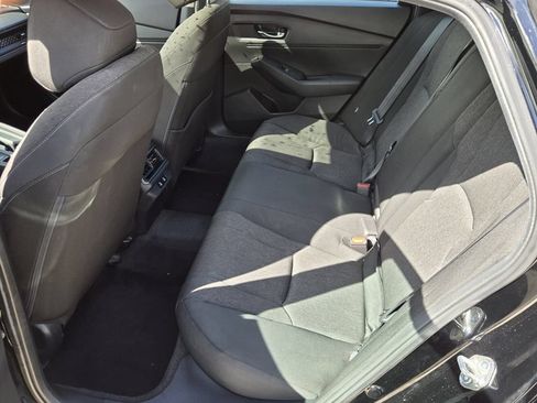 Used 2025 Honda Accord SE image 10