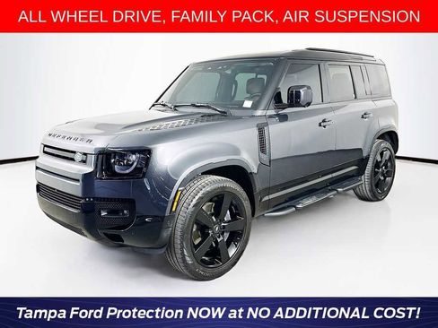Used 2025 Land Rover Defender 110 X-Dynamic SE AWD/4WD image 1