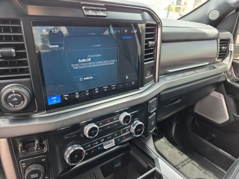 Used 2026 Ford F250 Platinum AWD/4WD image 12