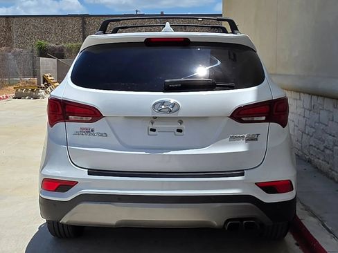 Used 2018 Hyundai Santa Fe Sport w/ Cargo Package FWD image 4
