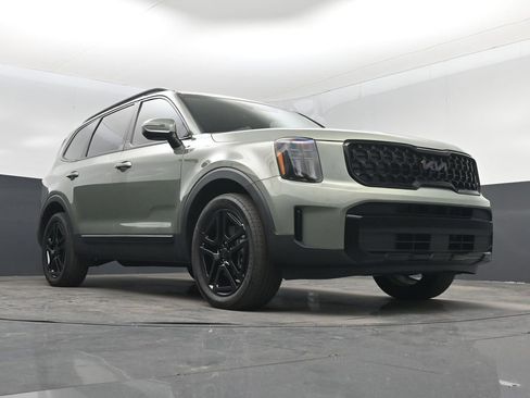Certified 2025 Kia Telluride EX X-Line AWD/4WD image 32