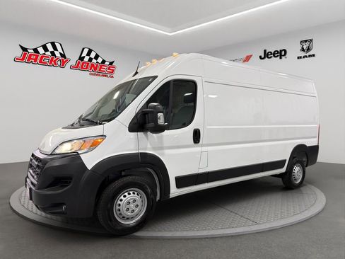 Used 2025 RAM ProMaster 2500 w/ Convenience Group FWD image 1