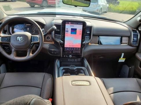 New 2025 RAM 2500 Limited image 24