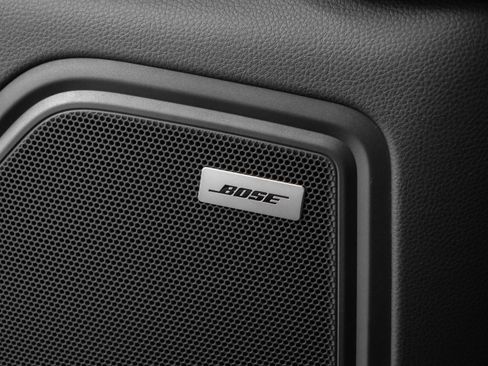 Used 2025 Porsche Macan image 33