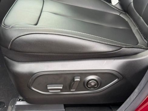 New 2025 Jeep Grand Cherokee L Limited AWD/4WD image 17
