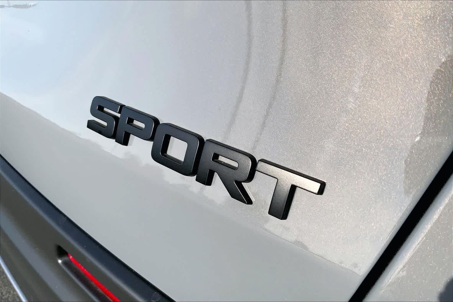Used 2025 Honda HR-V Sport image 9
