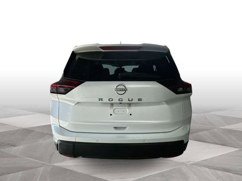 Used 2025 Nissan Rogue SV FWD image 7