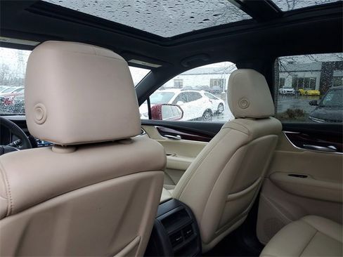 Used 2019 Cadillac XT5 Luxury image 10