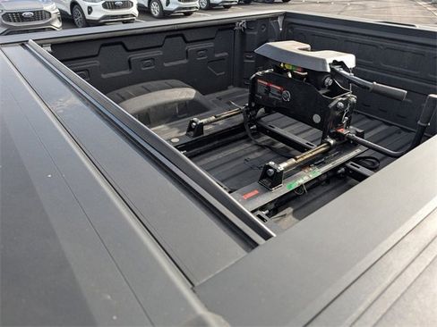 Used 2023 Chevrolet Silverado 3500 High Country image 23