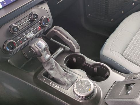 Used 2022 Ford Bronco Outer Banks w/ Sasquatch Package image 29