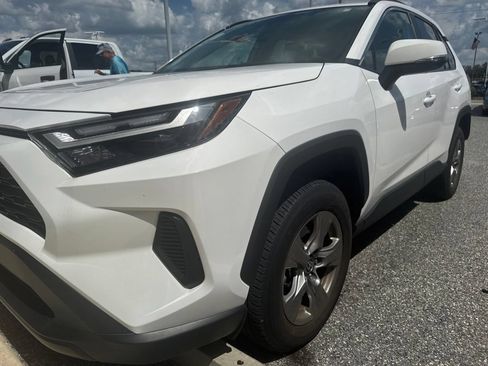 Used 2025 Toyota RAV4 XLE AWD/4WD image 1