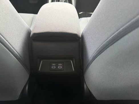 Used 2026 Toyota Corolla SE FWD image 27