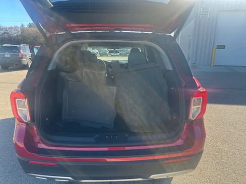 Certified 2023 Ford Explorer XLT w/ Equipment Group 202A image 19