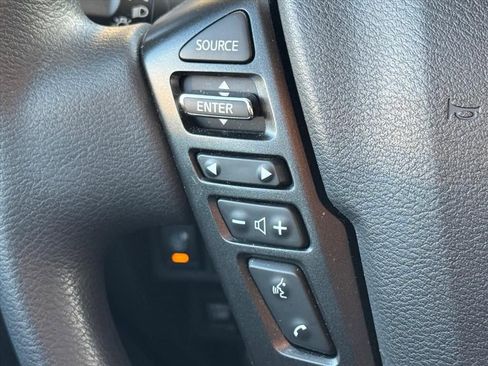 Used 2023 Nissan Frontier SV w/ Technology Package RWD image 16