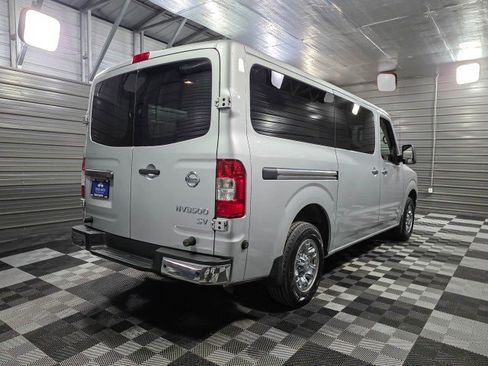 Used 2018 Nissan NV 3500 SV w/ Navigation Package RWD image 5