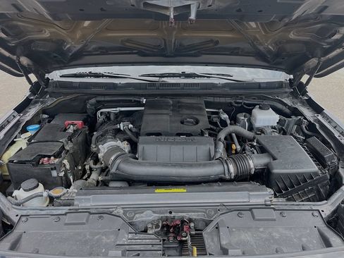 Used 2024 Nissan Frontier SV w/ SV Convenience Package RWD image 28